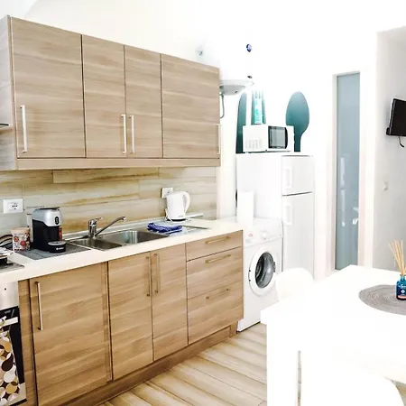Casetta C&j House, Centro Storico Апартаменты Катания